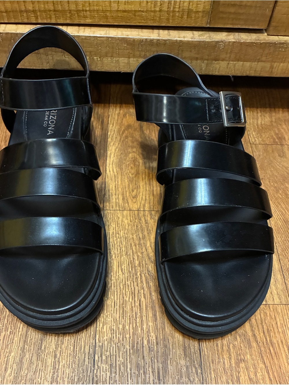 Women’s Arizona Jean Company Black Strappy Women's Sandals Size 9